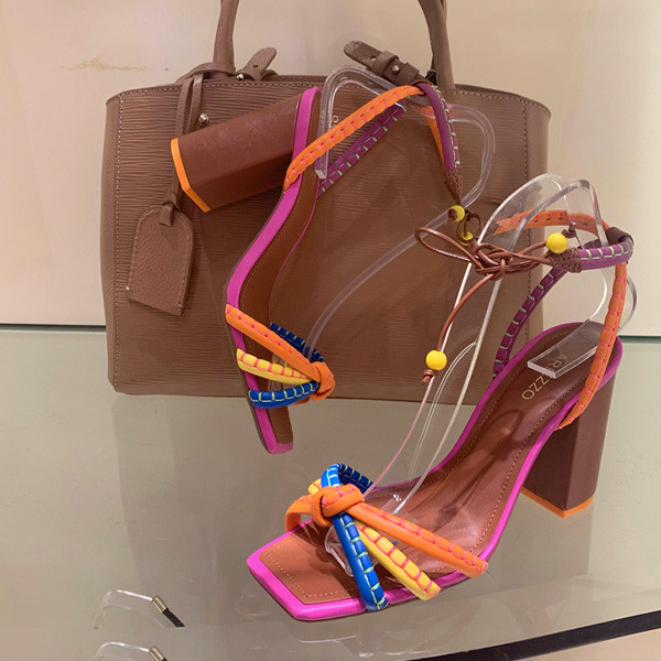 Boho sandale s perlicama na blok petu 