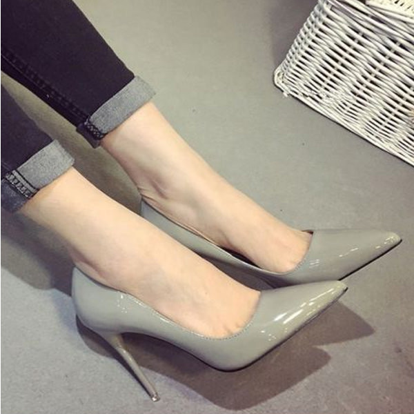 Poslovne stiletto lakirane salonke