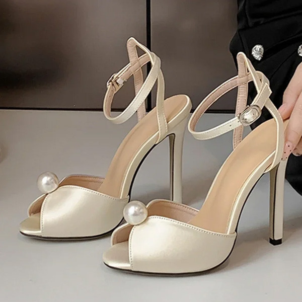Luksuzne satenske sandale s biserom 2 boje