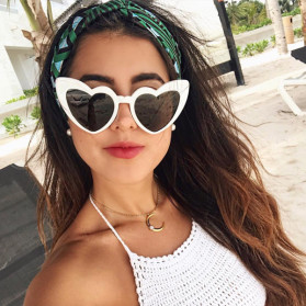 Retro naočale srce oblika