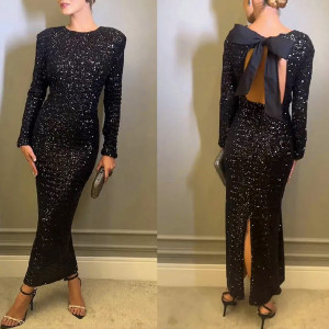 Duga svečana haljina otvorenih leđa sa satenskom mašnom