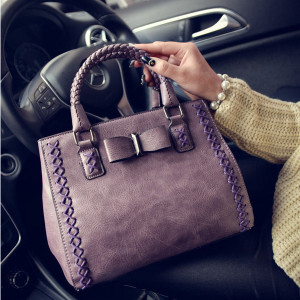 Romantična messenger torbica s mašnom