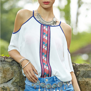 Bluza otvorenih ramena geometrijskog printa