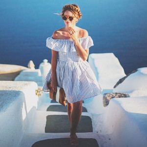 Mini off shoulder prugasta skater haljina