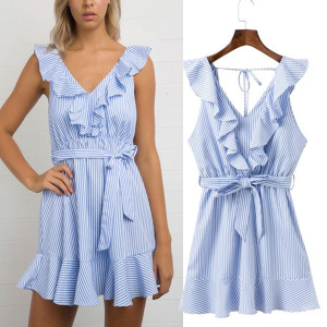 Mini prugasta haljina s volanima na vezanje