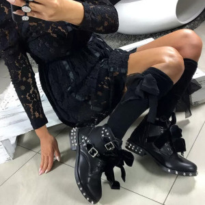 Vojničke čizme s mašnom i zakovicama