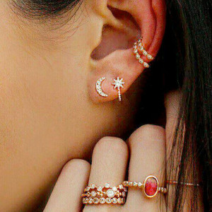 Set nakita od 8 komada naušnice + prstenje