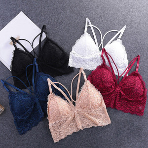 Kratki čipkani top s trakama