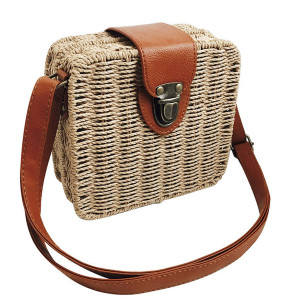 Kockasta ratan slamnata torbica