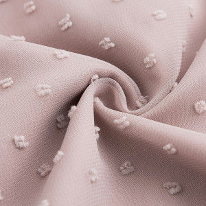 Mini reljefasta haljina puderasto roze boje