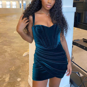 Luksuzna baršunasta haljina preklopnog izgleda