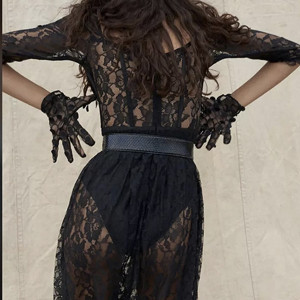 Čipkana haljina srednje duljine s 3/4 rukavima *Limitirana kolekcija*