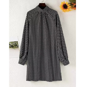 Kratka haljina zvono rukava točkastog uzorka