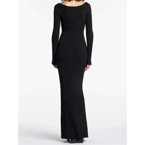 Duga strukirana haljina s prorezima