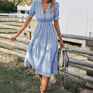 Boho prugasta haljina na volane s resicama 2 boje