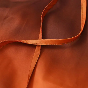 Midi satinirana haljina otvorenih leđa 2 boje