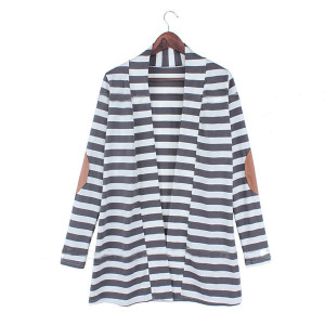 Prugasti lagani kardigan sa zakrpama na rukavima