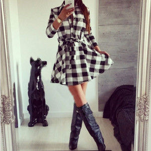 Mini karirana haljina na vezanje 3/4 rukava