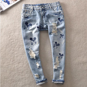 Traper hlače visokog struka s Mickey zakrpama