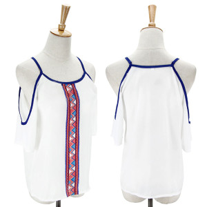 Bluza otvorenih ramena geometrijskog printa