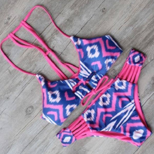 Push up kupaći kostim geometrijskog printa s trakicama