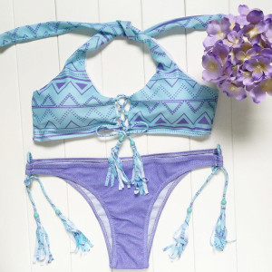 Dvodijelni push up kupaći kostim s resicama na gaćicama i topiću