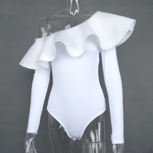 Bodi bluza otvorenih ramena s volanom