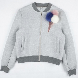 Sladoled jakna s krznenim pomponima