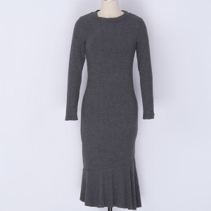 Ženstvena casual haljina s volanom