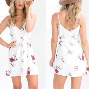 Mini cvjetna haljina na bretele