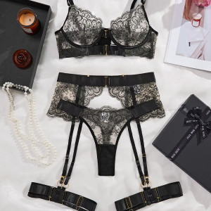 Luksuzni čipkani komplet rublja 