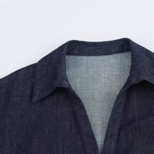 Nabrana traper haljina srednje duljine