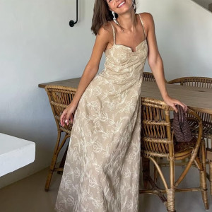 Duga lanenasta haljina s cvjetnim uvezom