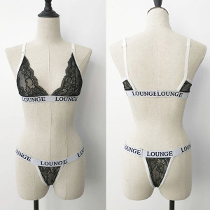 Komplet čipkanog donjeg rublja s printom