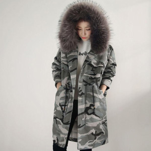 Zimska maskirna jakna s krznom