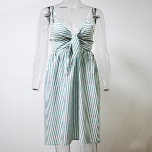 Mini prugasta haljina s prednjom mašnom