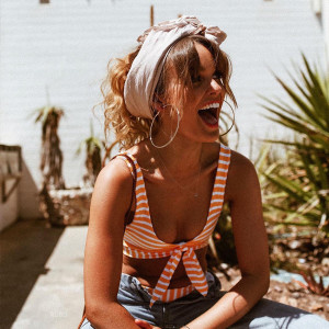 Prugasti push up kupaći kostim s mašnom